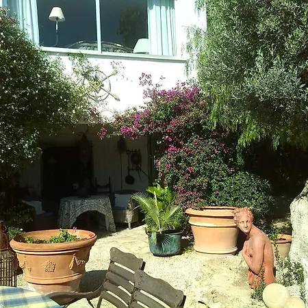 Naranjo Villa